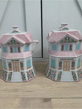 Lenox Village Creamery & Confectionery Set with Spoon